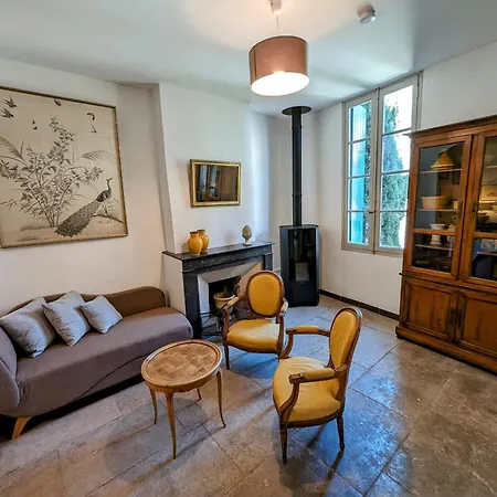 La Casa Luna, Paisibles