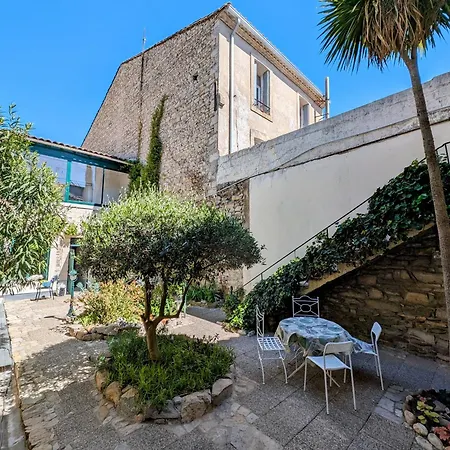 La Casa Luna, Paisibles